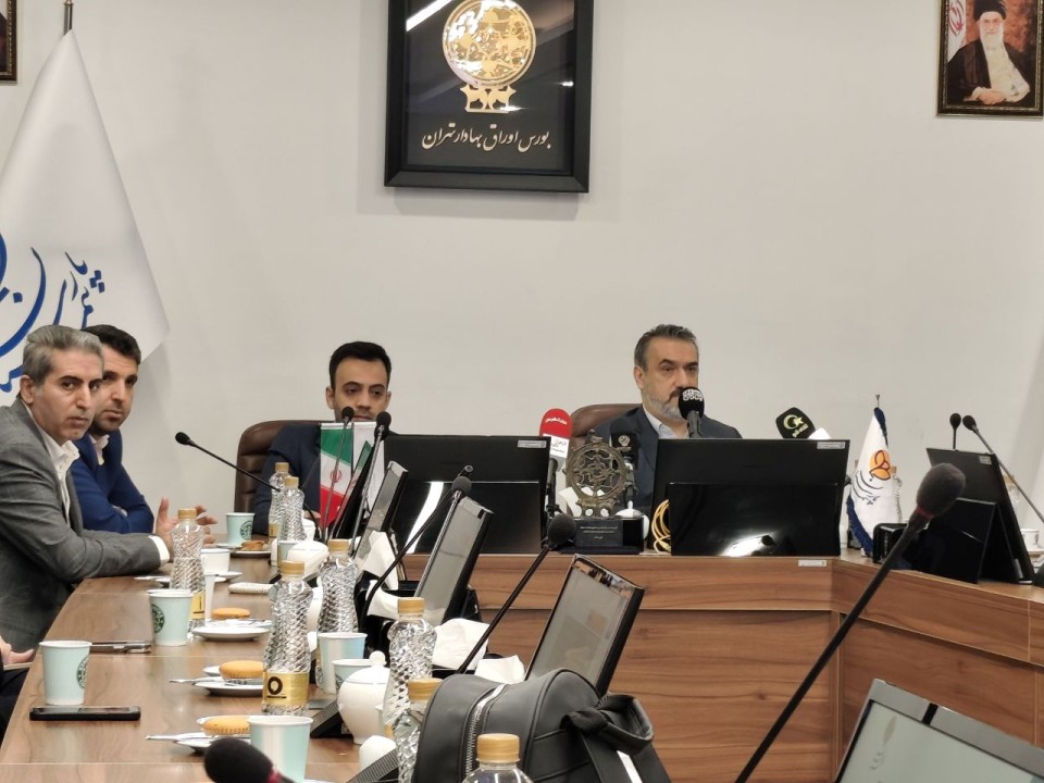 پانزدهمین سالگرد ورود بیمه پارسیان به بازار سرمایه و اقدامات مسئولیت اجتماعی این شرکت بررسی شد پانزدهمین سالگرد ورود بیمه پارسیان به بازار سرمایه و اقدامات مسئولیت اجتماعی این شرکت بررسی شد
